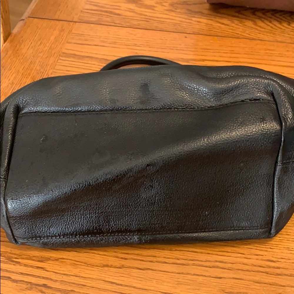 Handbag - Picture 2 of 3